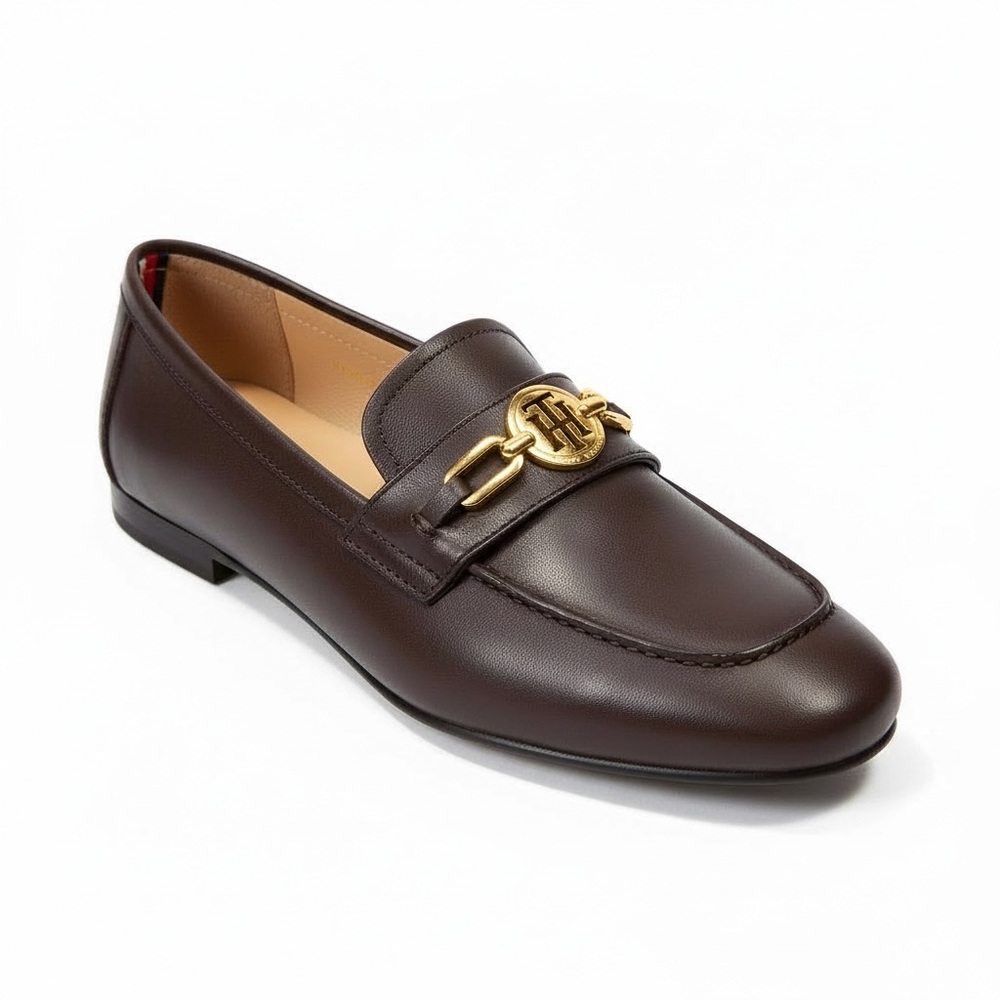 Tommy Hilfiger Cozte Dark Cherry Brown Loafers(NWOT)